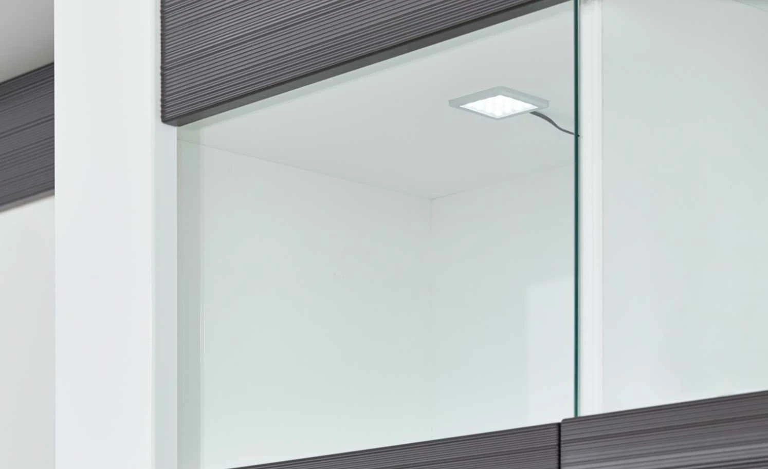 uno Zubehörset (Beleuchtung und Türdämpfer) Titan – Bild 3