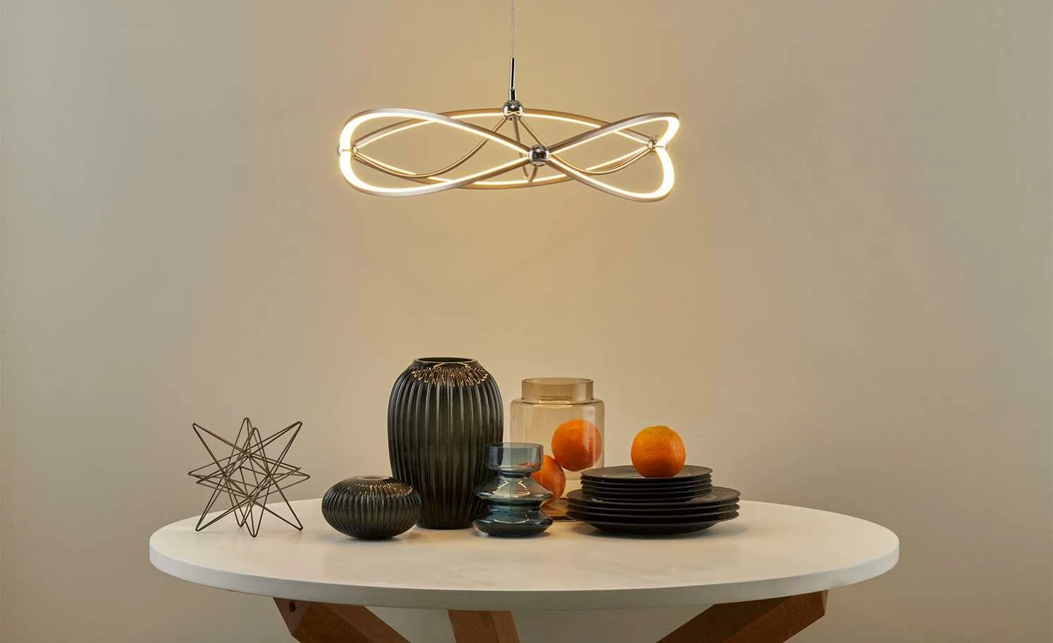 Trio LED-Pendelleuchte Nickel-matt geschwungen | silberfarben, Weiß