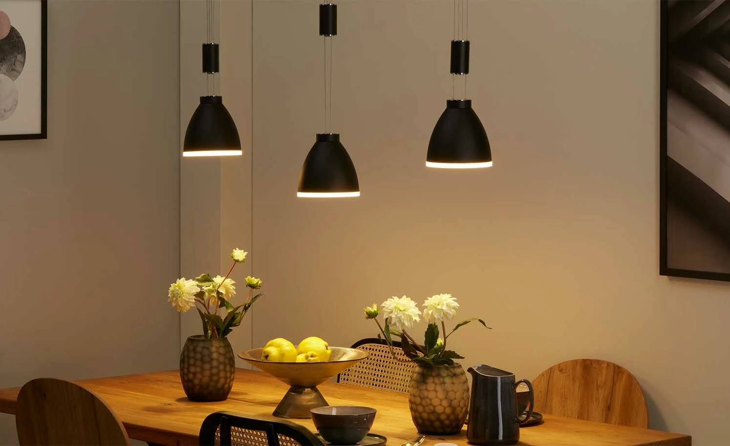 B-Leuchten LED-Pendeleuchte, 3-flammig, schwarz mit indirekter Beleuchtung