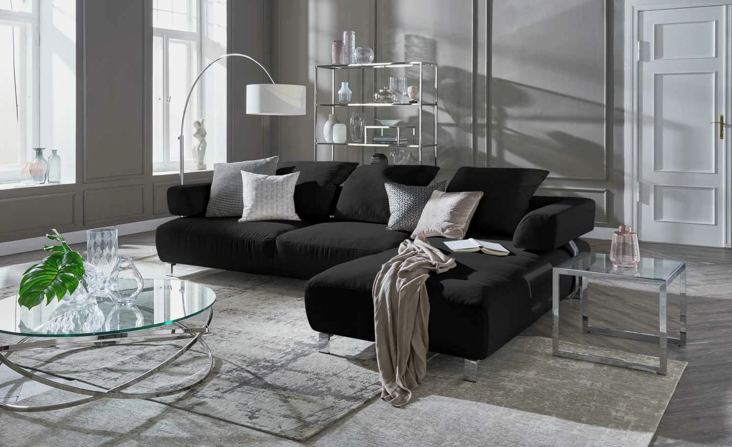 HOME STORY Bogenleuchte mit weißem Stoffschirm – Bild 37